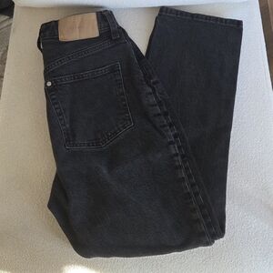 H&M Black Denim - Vintage Mom Jeans Extra High Waist Ankle Length Size 2